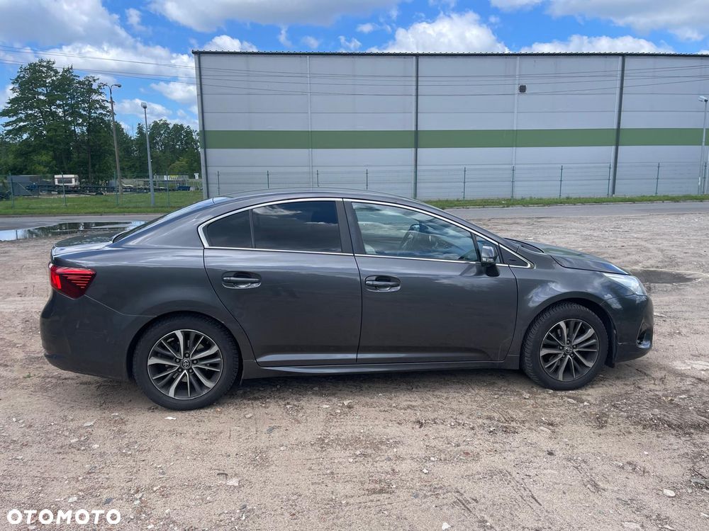 Toyota Avensis 1.8 Active - 2