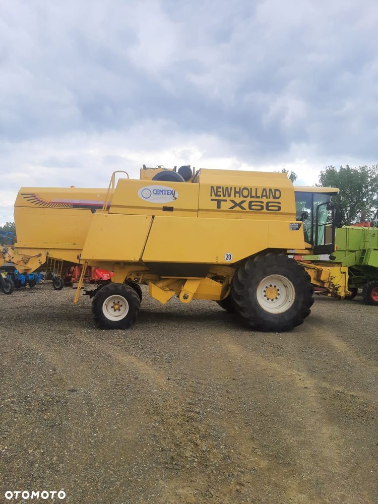 New Holland TX66 - 3