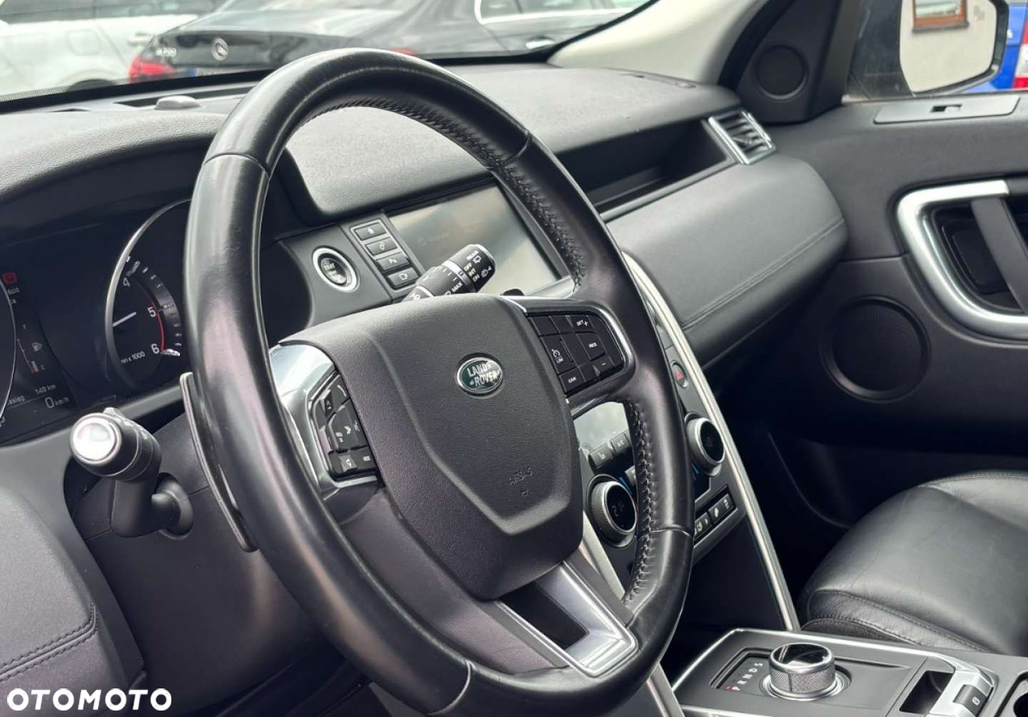 Land Rover Discovery Sport - 13
