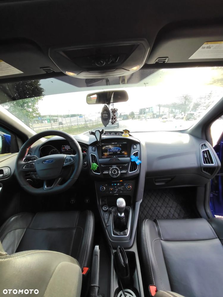Ford Focus 2.0 EcoBoost ST-2 - 16