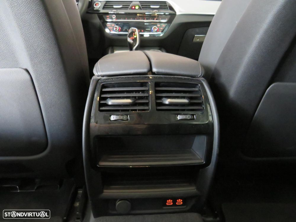BMW 520 d Auto - 14