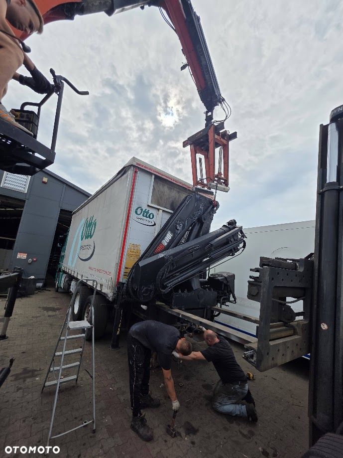 Żuraw hds HIAB 200 C , radio , rotator ,7 ton - 4