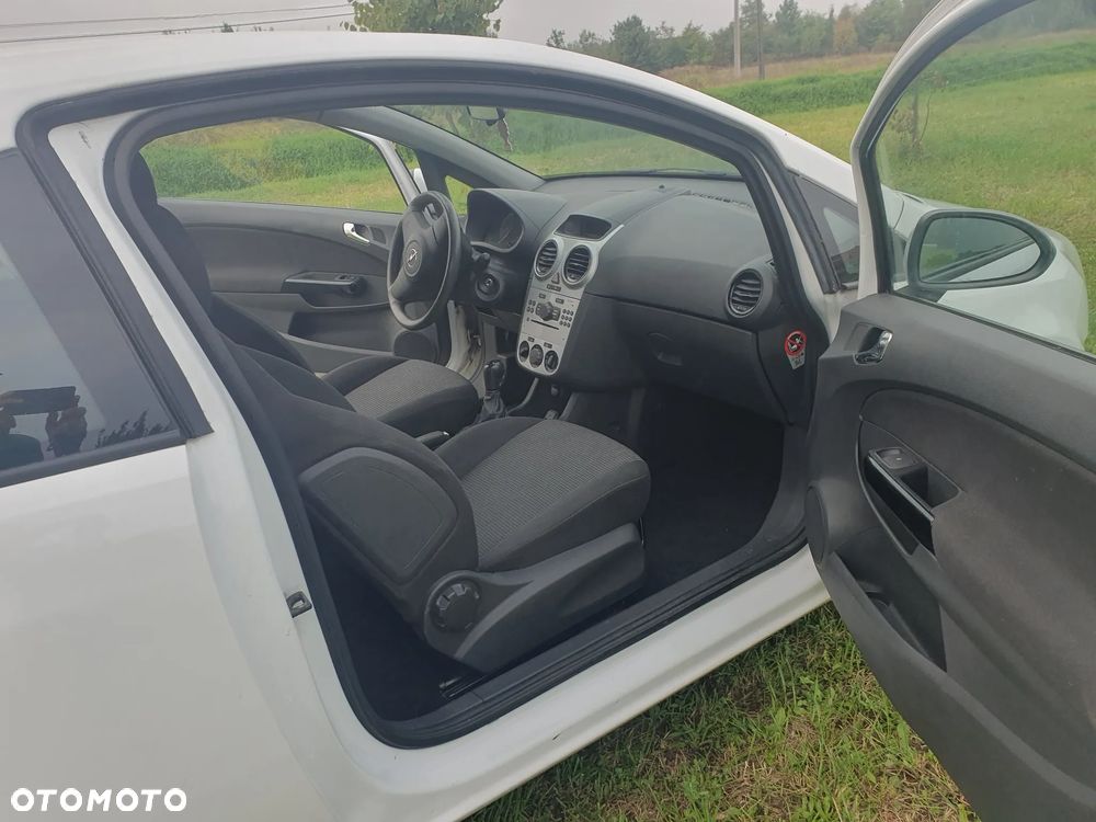 Opel Corsa - 7