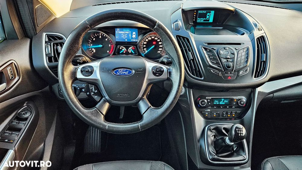 Ford Kuga - 14