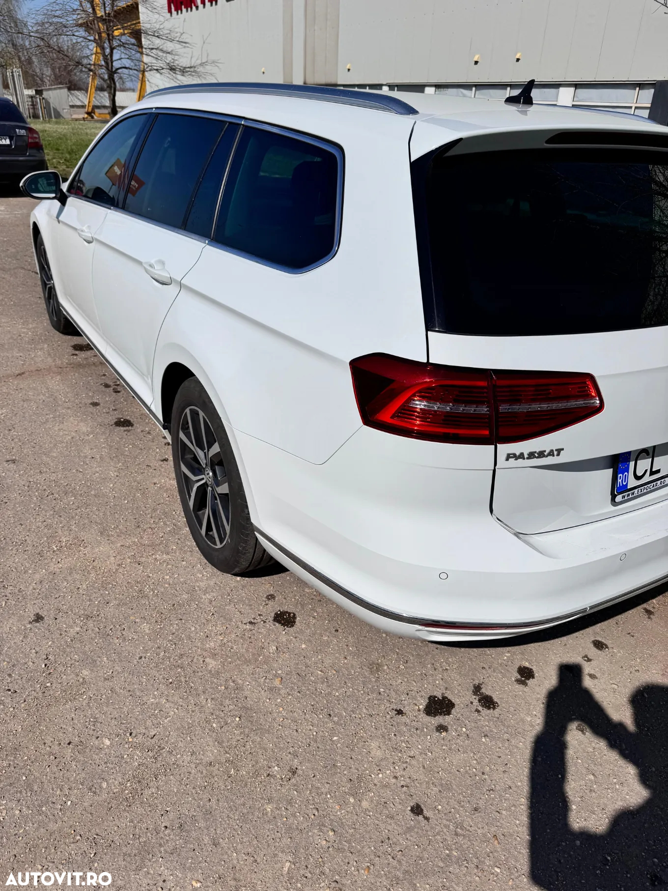 Volkswagen Passat 2.0 TDI (BlueMotion Technology) DSG Highline - 3