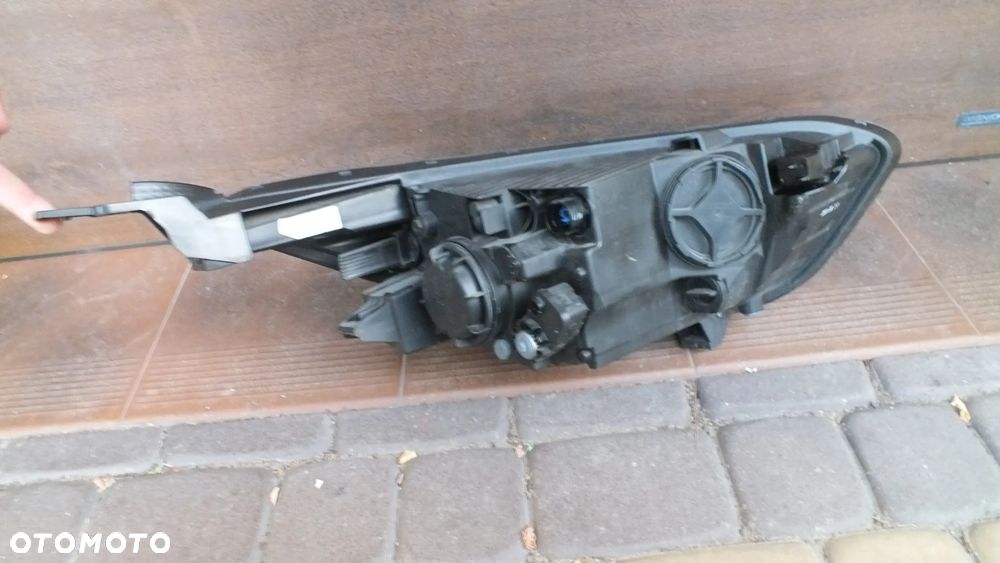 Lampa przednia lewa prawa 92101-H8 led - 9