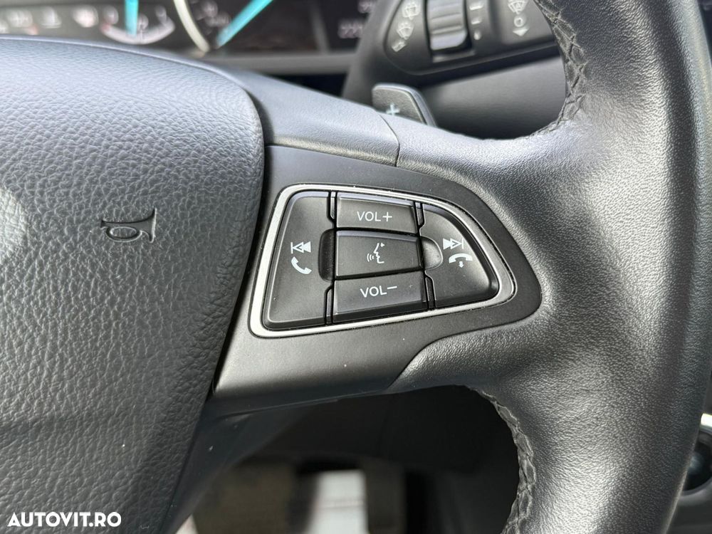 Ford EcoSport - 19