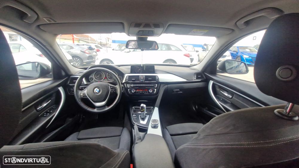BMW 318 d Touring Auto Line Sport - 11