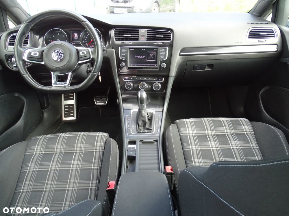 Volkswagen Golf 2.0 TDI BMT GTD - 22