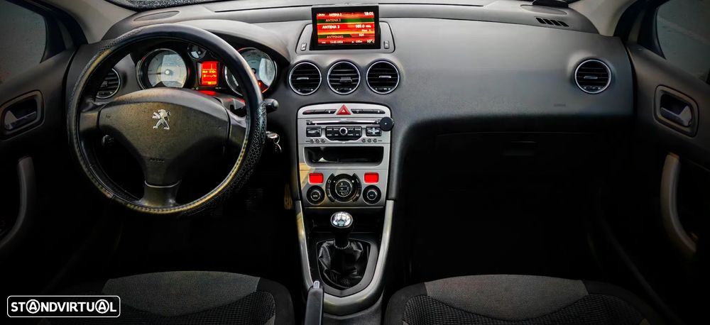 Peugeot 308 SW e-HDi 115 Stop & Start Nível 2 Business-Line - 13