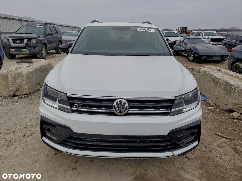 Volkswagen Tiguan - 2