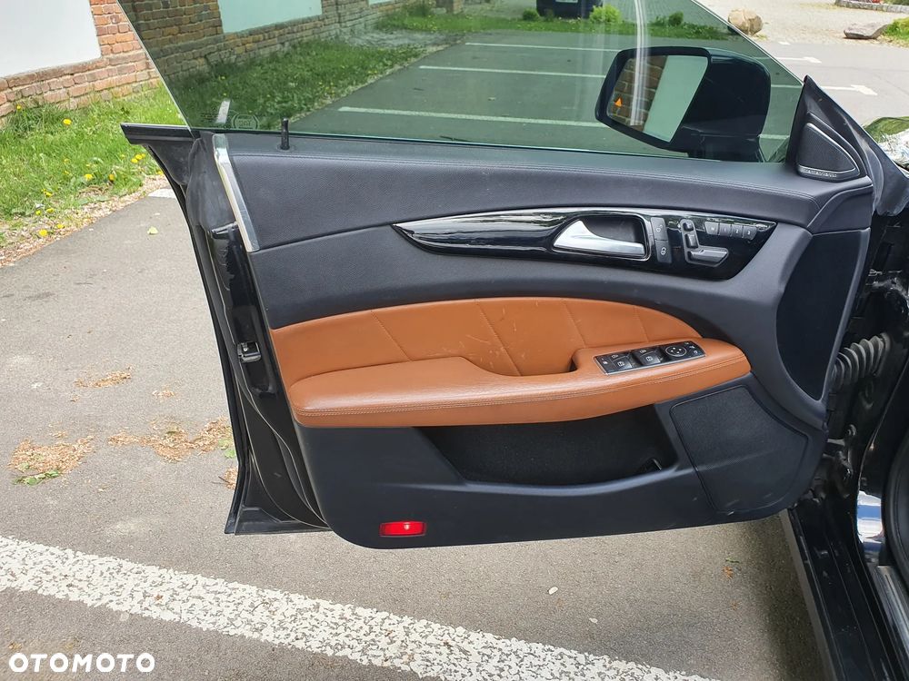 Mercedes-Benz CLS 500 4-Matic 7G-TRONIC - 8