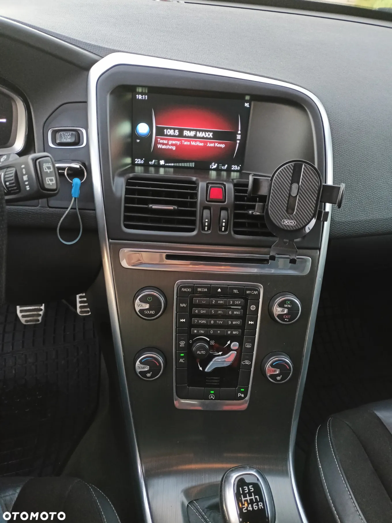 Volvo XC 60 D4 R-Design - 6