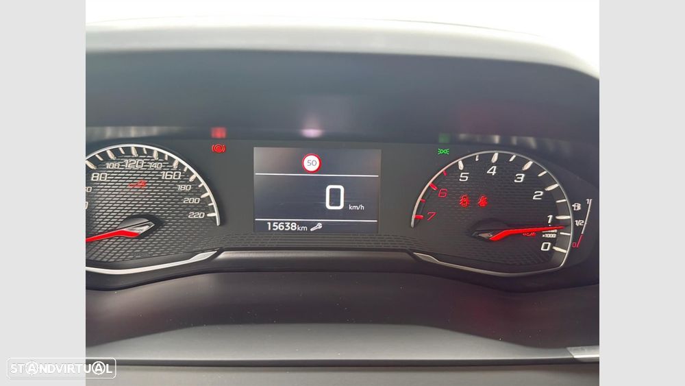 Peugeot 2008 1.2 PureTech Style - 15