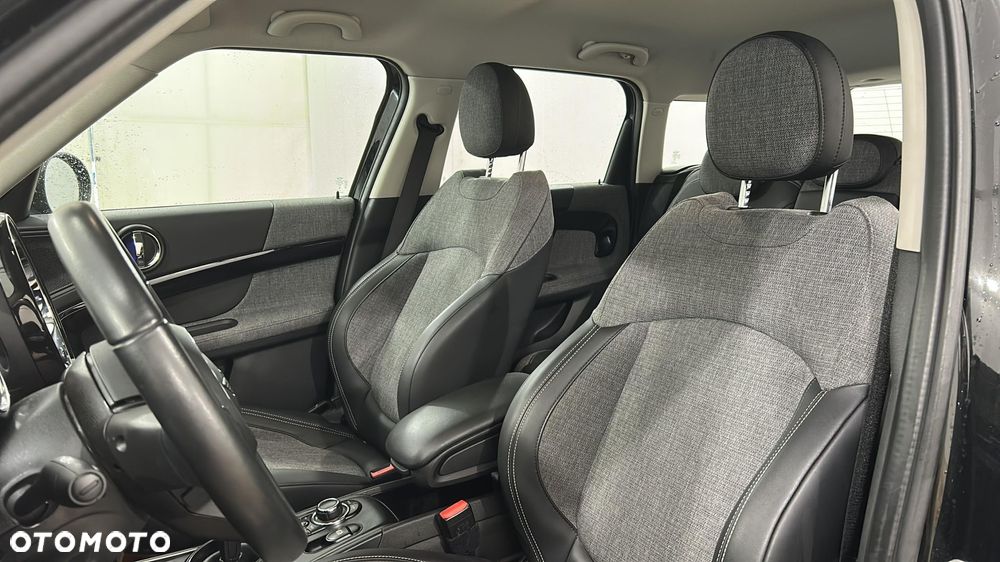 MINI Countryman Cooper Classic Trim - 11