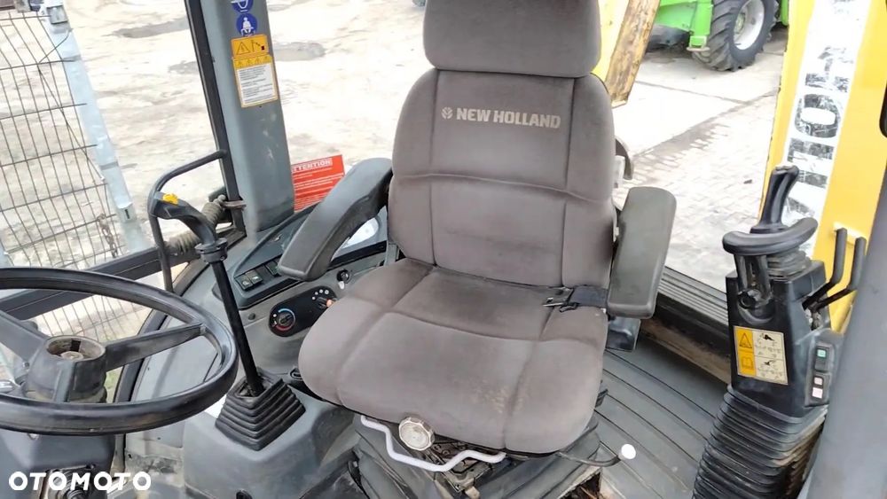 New Holland B100B - 4