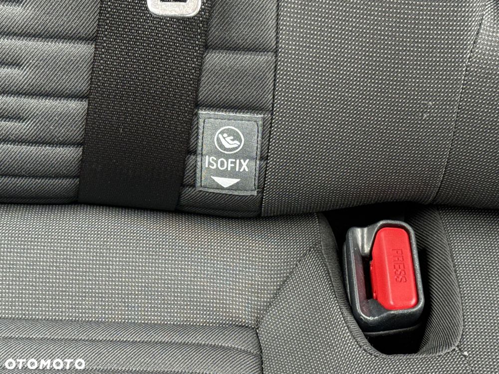 Toyota Auris - 25