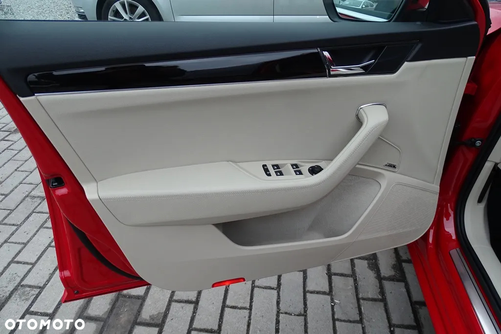 Skoda Superb 1.4 TSI Plug-In Hybrid L&K DSG - 22