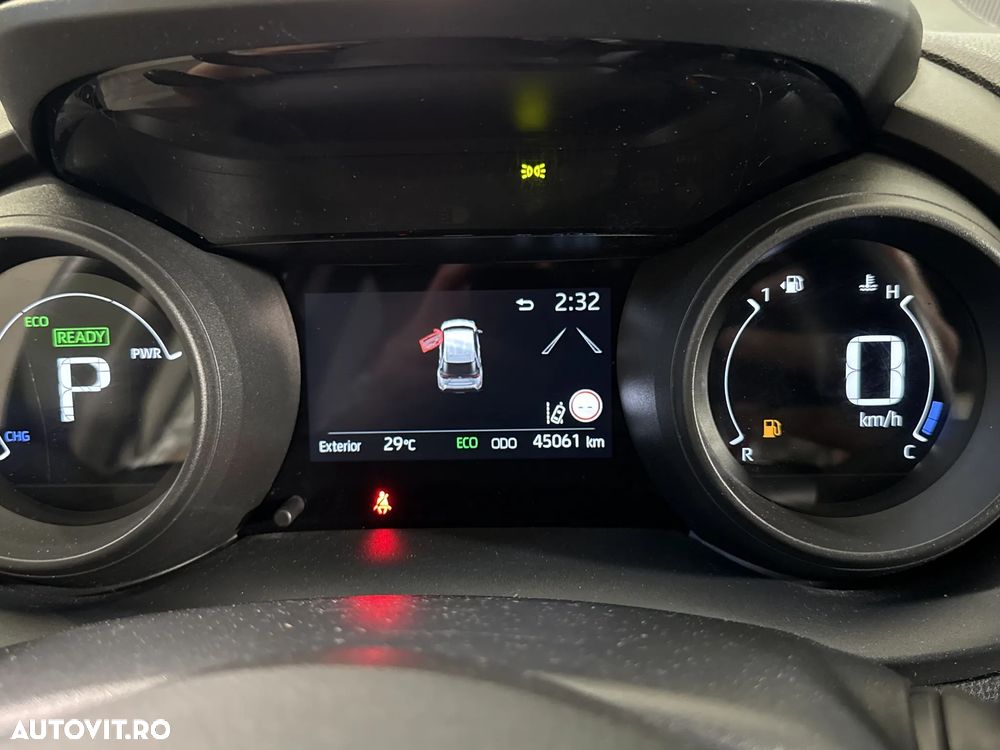Toyota Yaris - 11