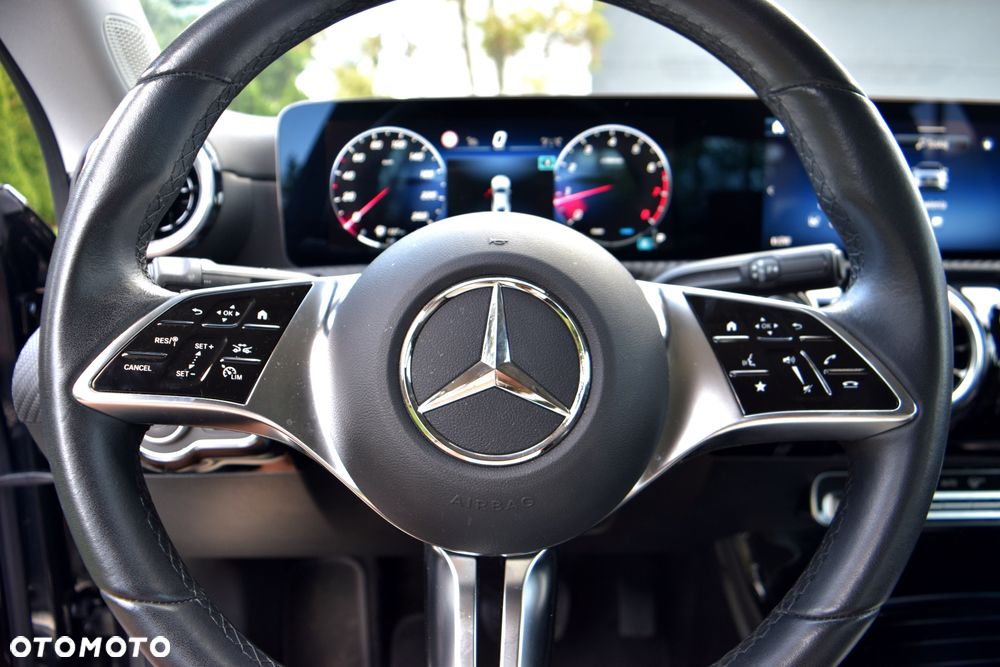 Mercedes-Benz CLA 200 mHEV AMG Line 7G-DCT - 16