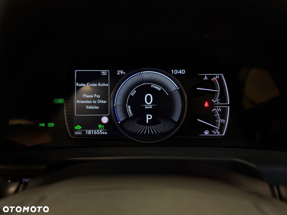Lexus ES 300h Business Edition - 12