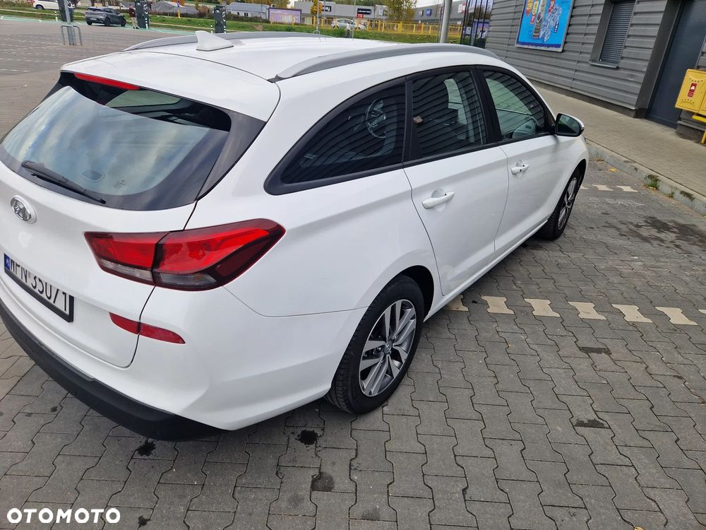 Hyundai i30 1.6 CRDI DCT EDITION 30 - 1