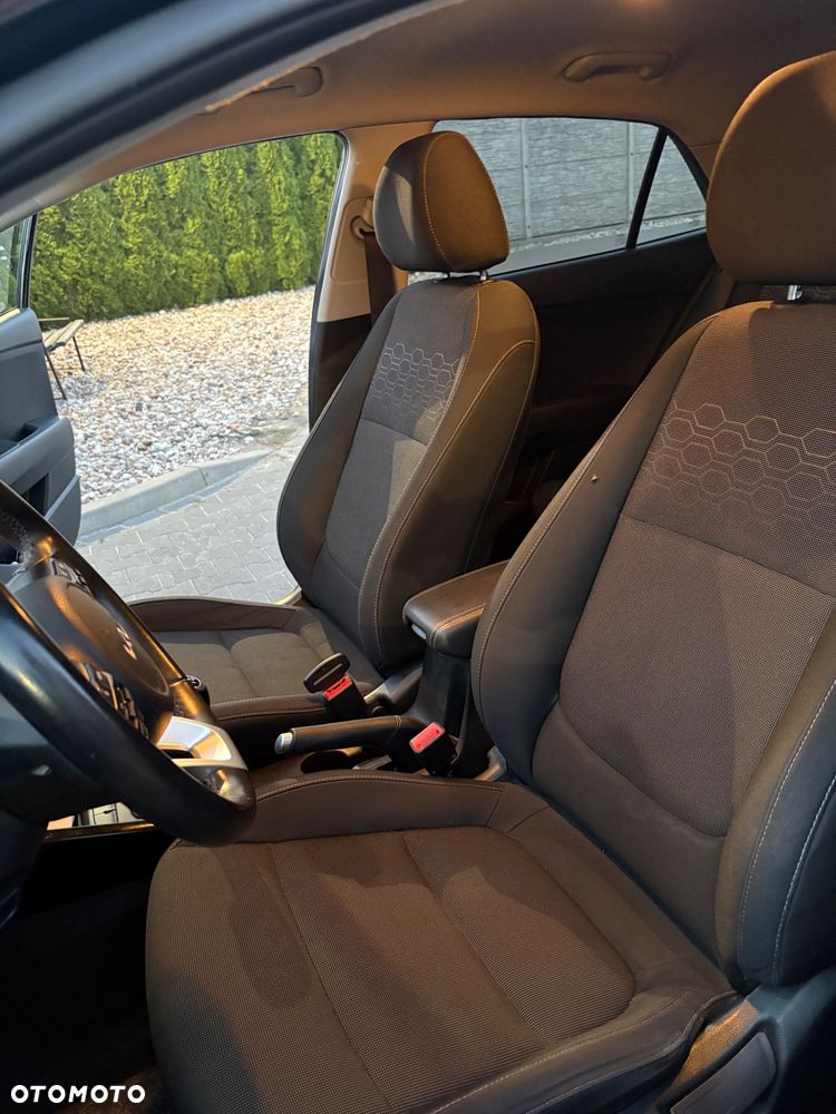 Kia Rio 1.0 T-GDI GT-Line - 8