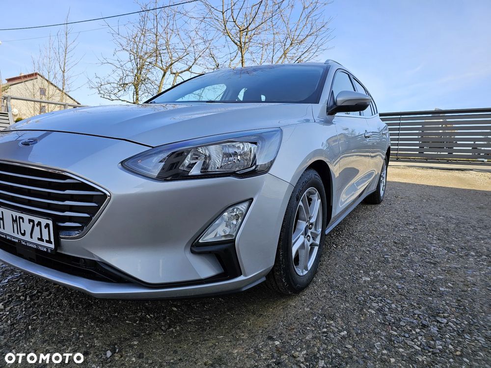 Ford Focus SW - 23