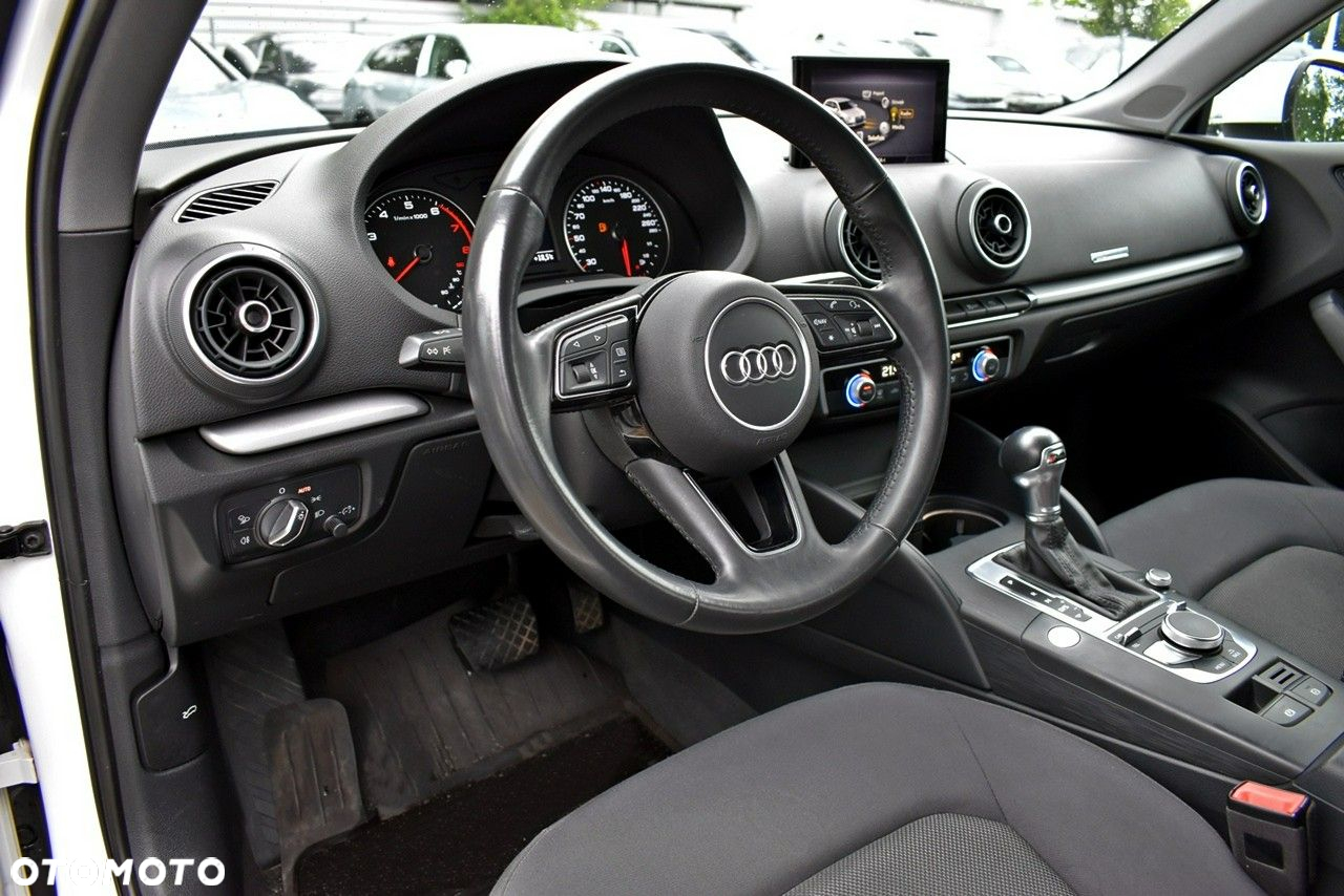Audi A3 35 TFSI S tronic - 9