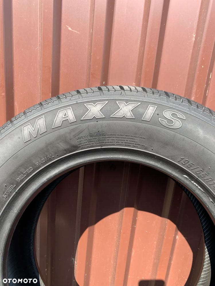 2 OPONY LETNIE MAXXIS 195/65/14  90H - 6