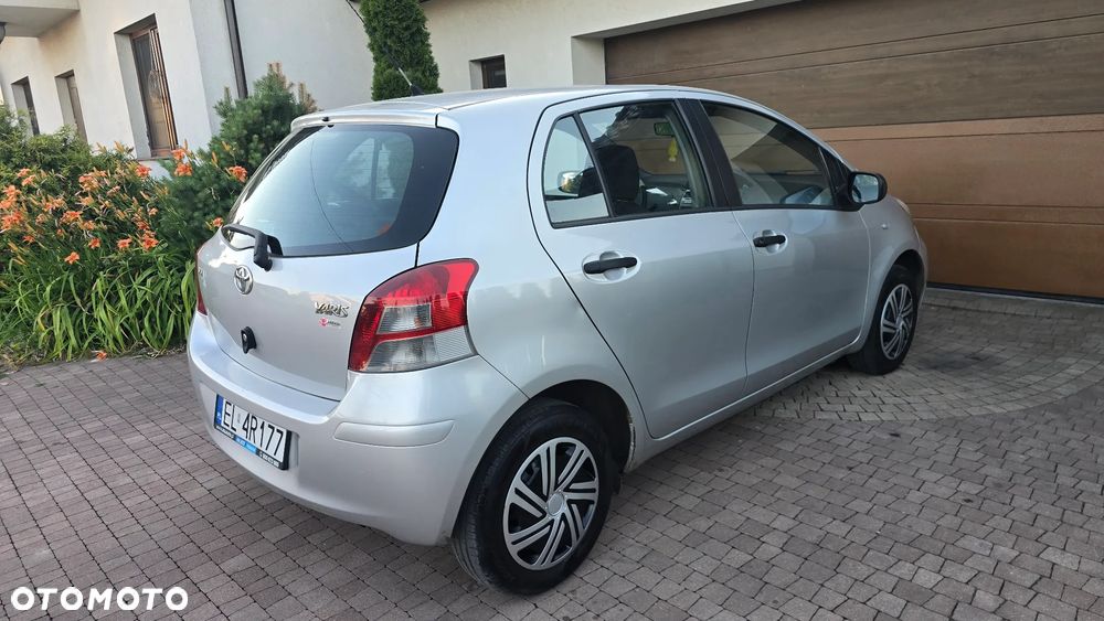 Toyota Yaris 1.0 Luna Start - 9