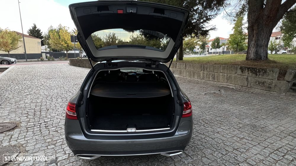Mercedes-Benz C 300 - 5