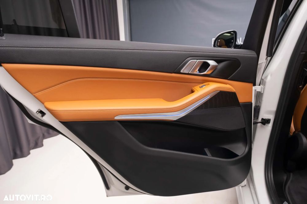 BMW X7 2022 — imagine 32