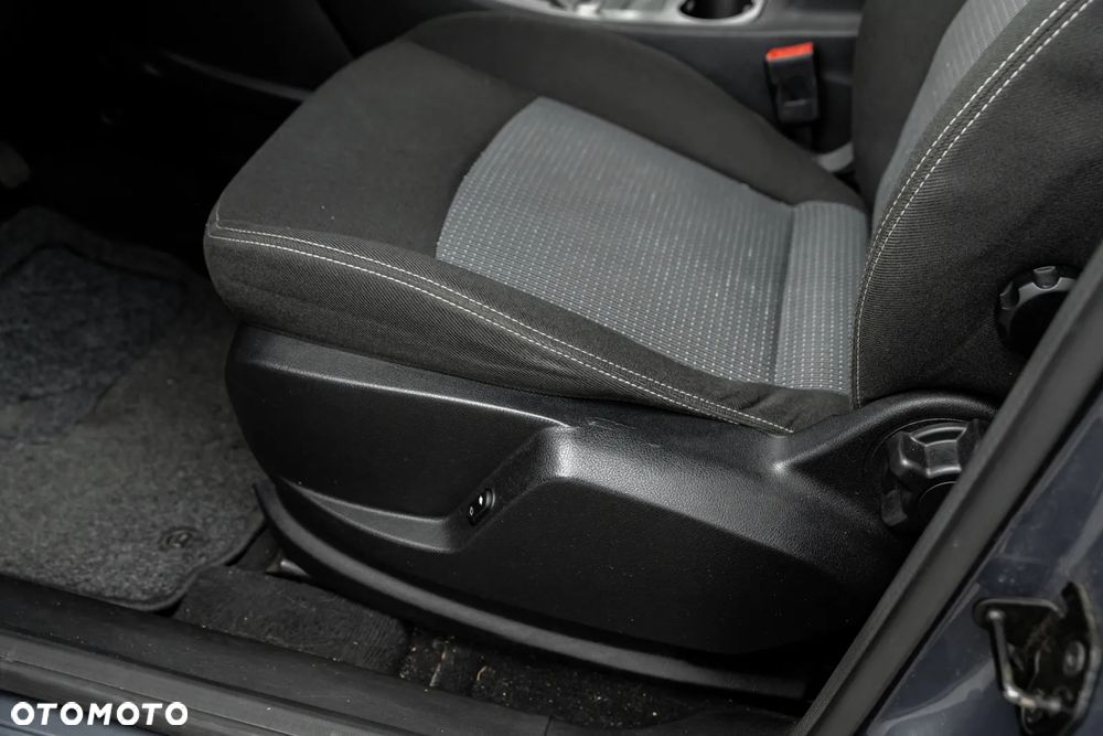 Ford Galaxy 2.0 TDCi Ghia - 20