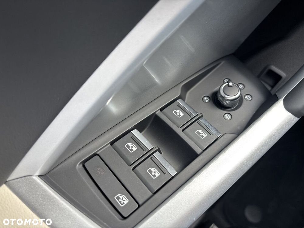 Audi Q3 35 TFSI mHEV S-Line S tronic - 32