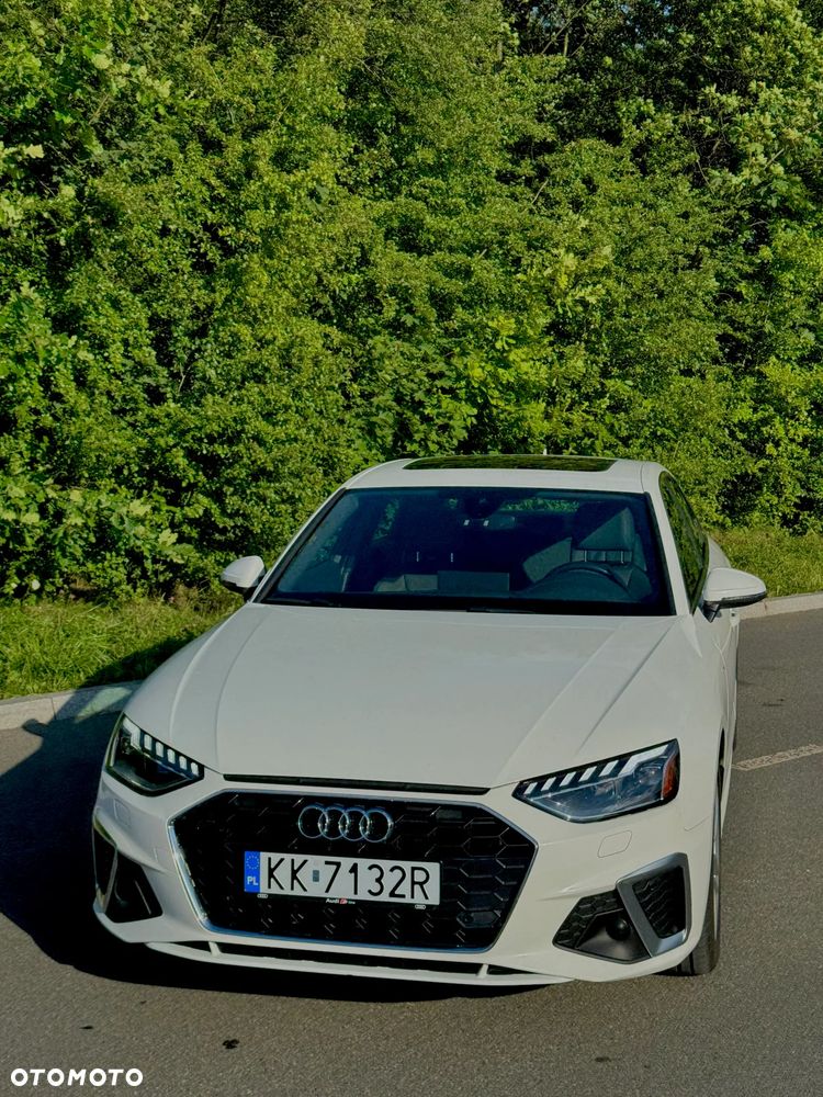 Audi A4 2020 photo 2