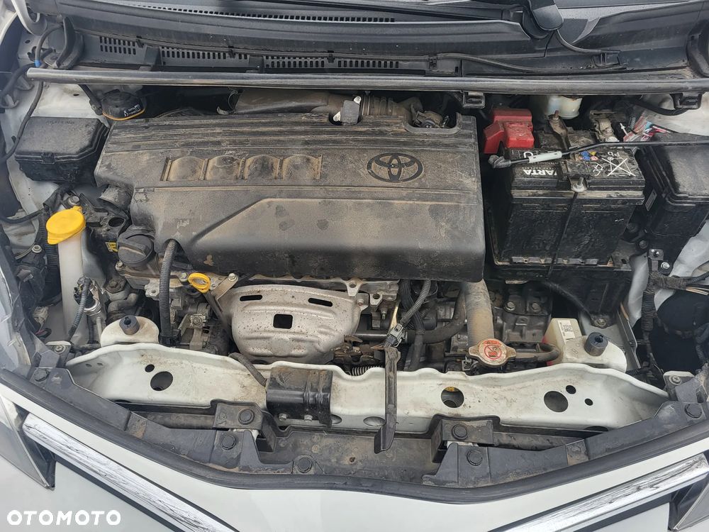 Toyota Yaris 1.33 Active EU6 - 16