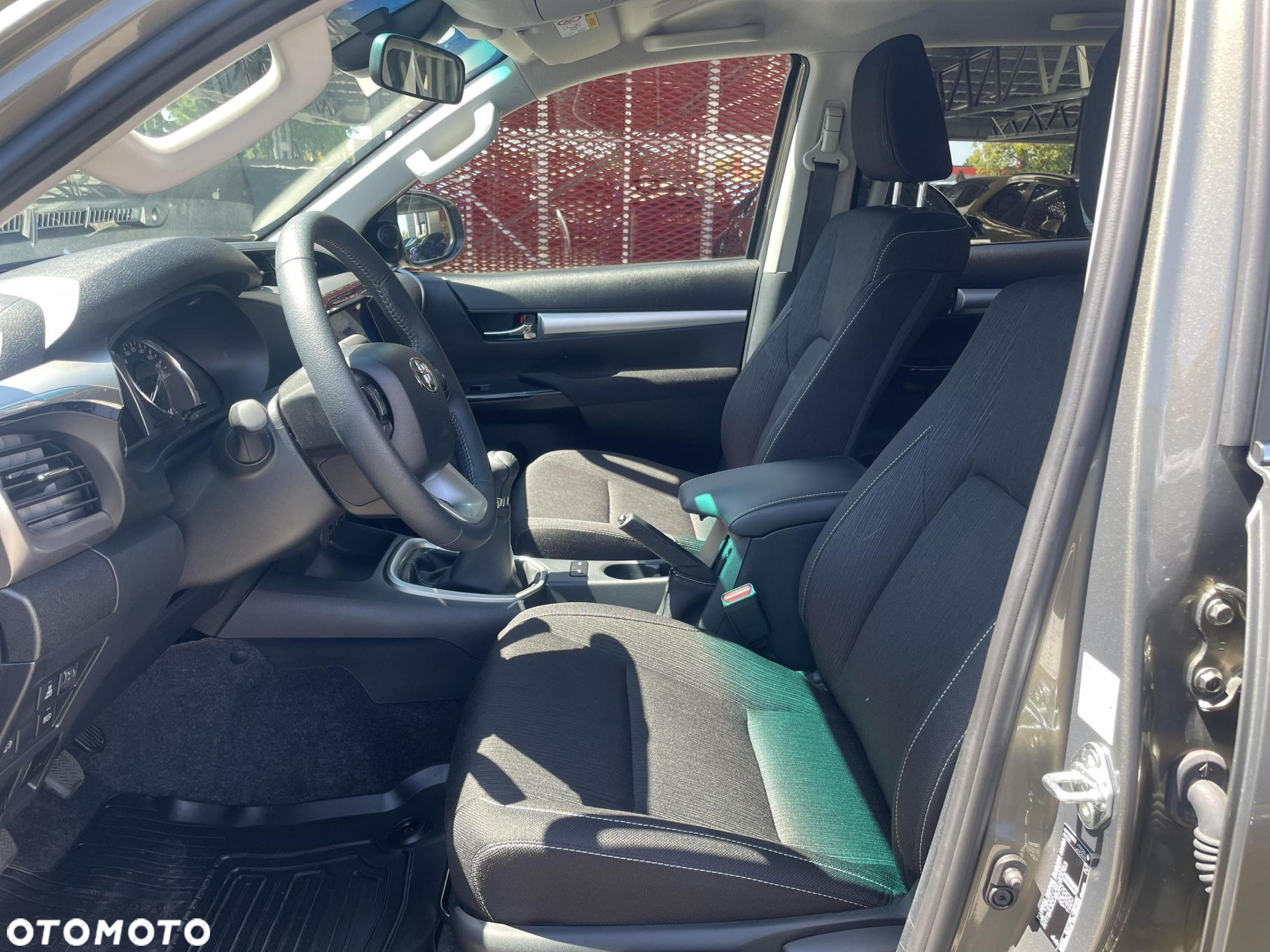 Toyota Hilux 2.8 D-4D Double Cab Active 4x4 - 24
