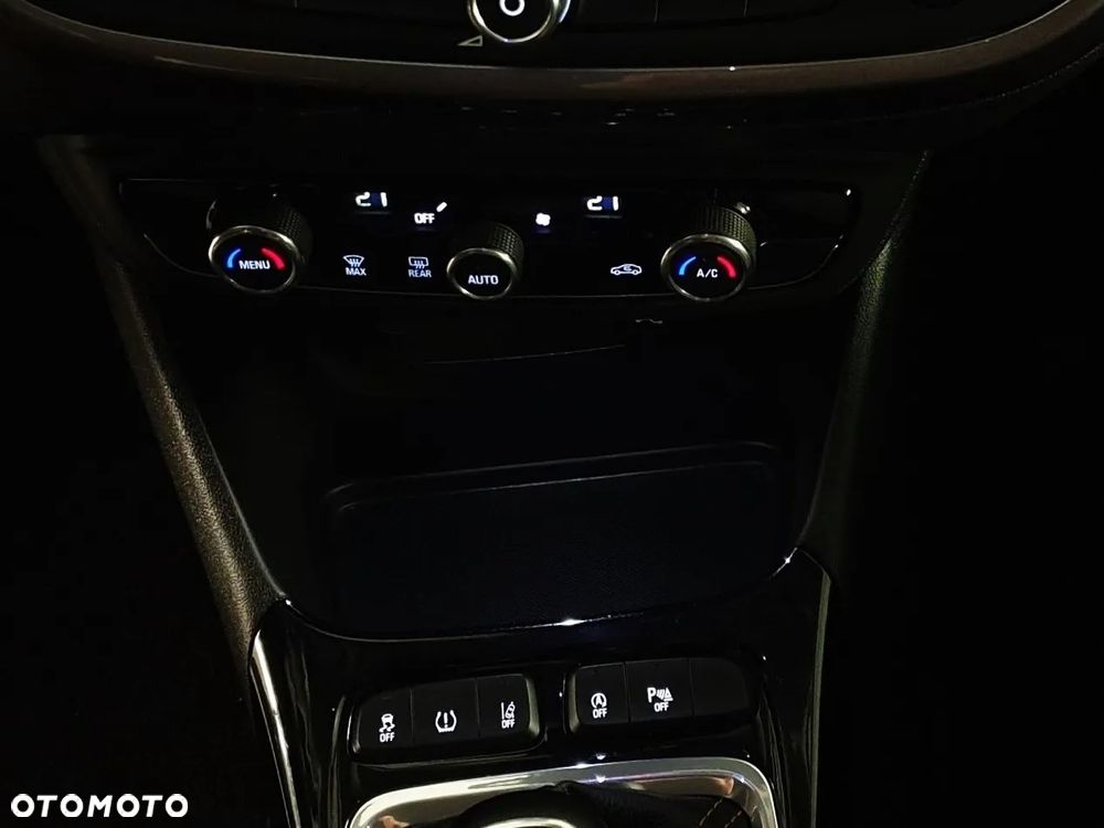 Opel Crossland X - 28