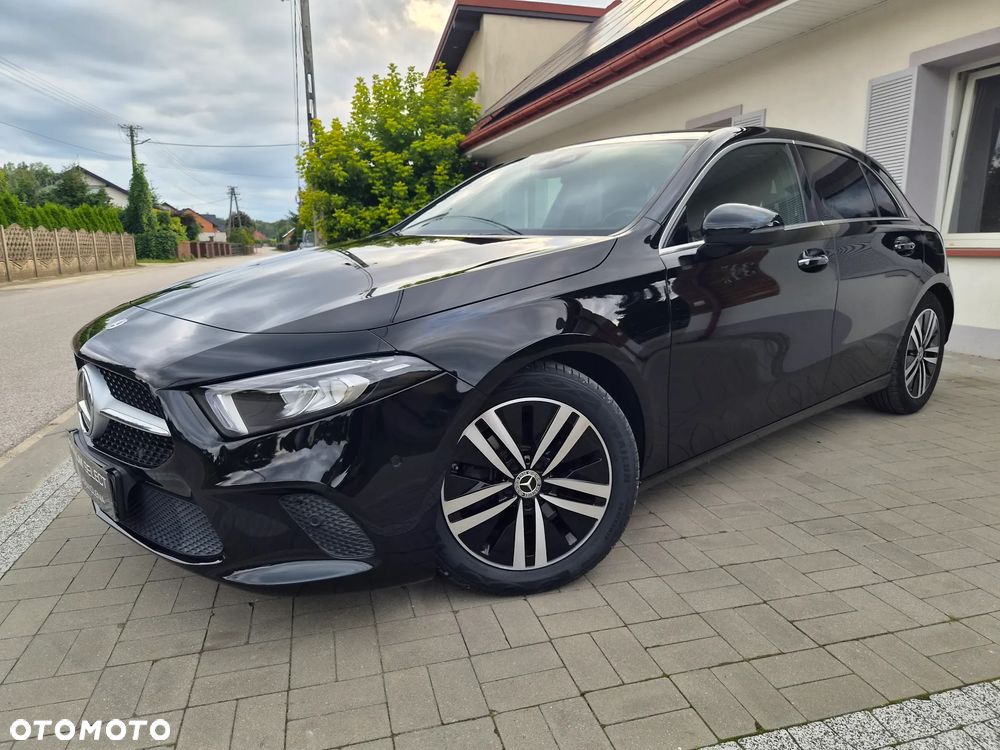 Mercedes-Benz Klasa A 180 7G-DCT Special Edition - 1