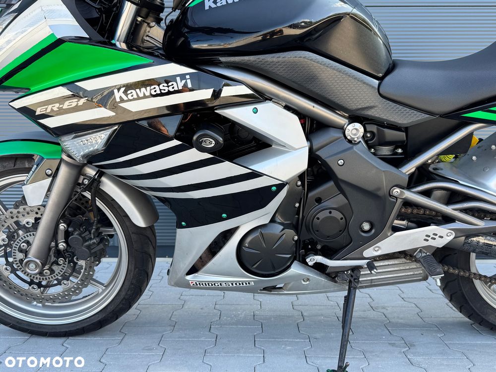 Kawasaki ER - 12