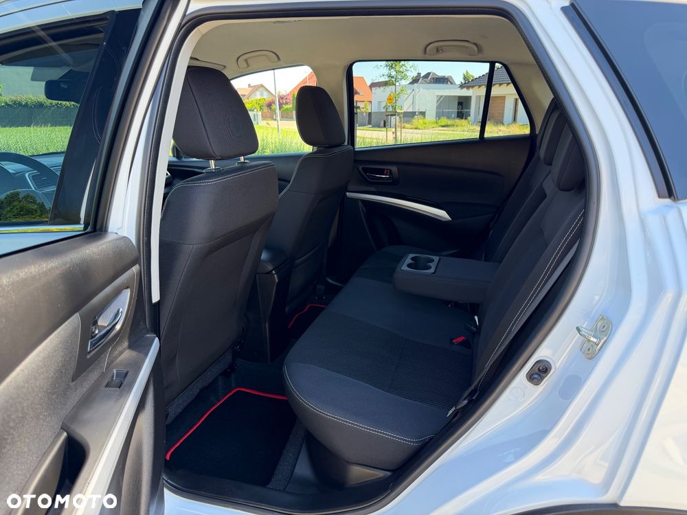 Suzuki SX4 S-Cross 1.0 T Premium - 23