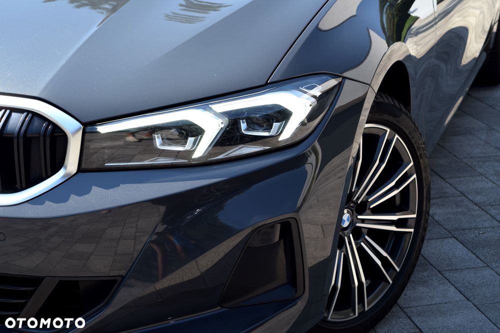 BMW Seria 3 320d xDrive Luxury Line sport - 9