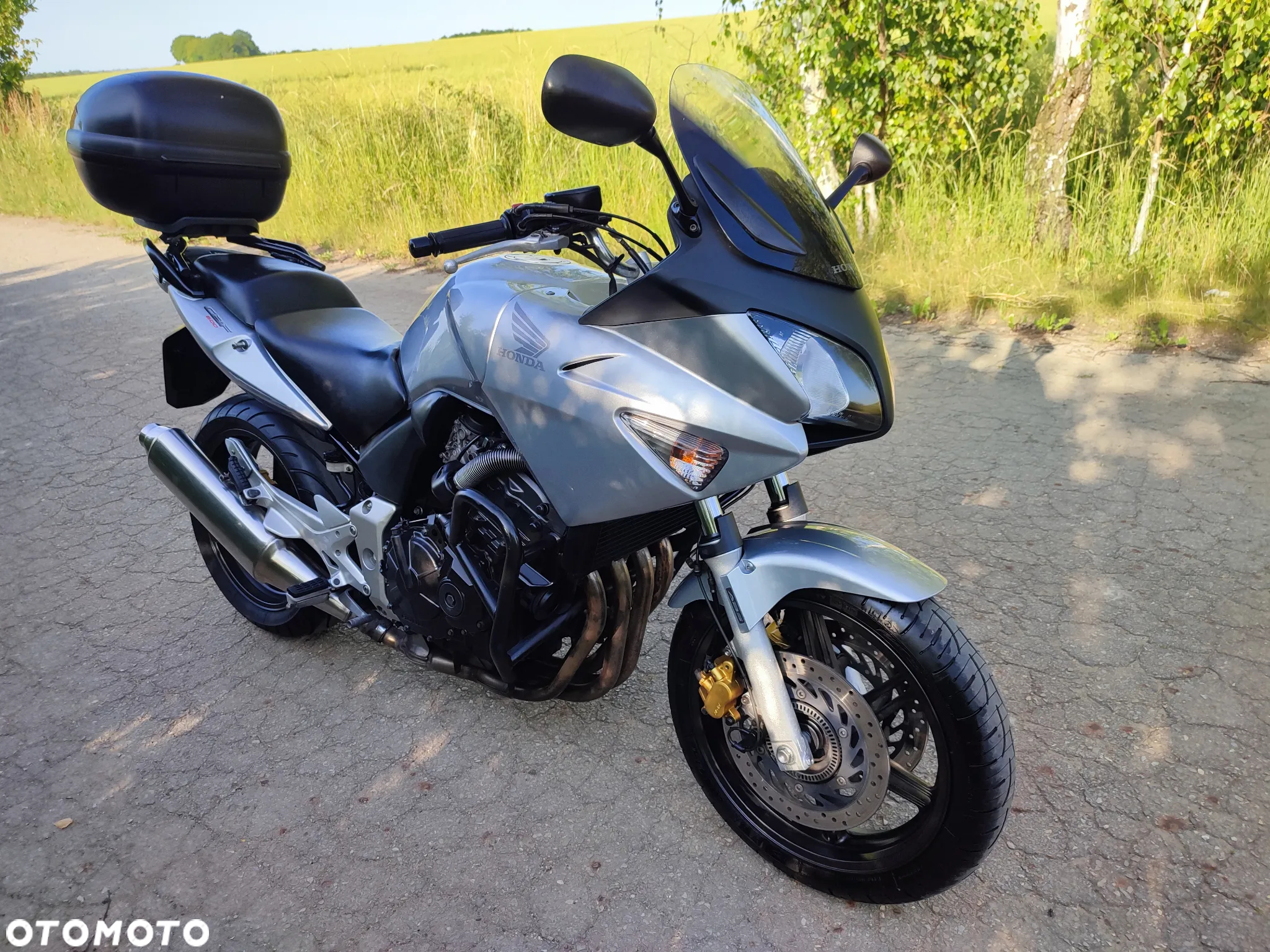 Honda CBF - 12