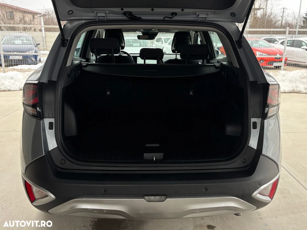 Kia Sportage 1.6 T-GDI HEV 6AT 4x2 Style - 11