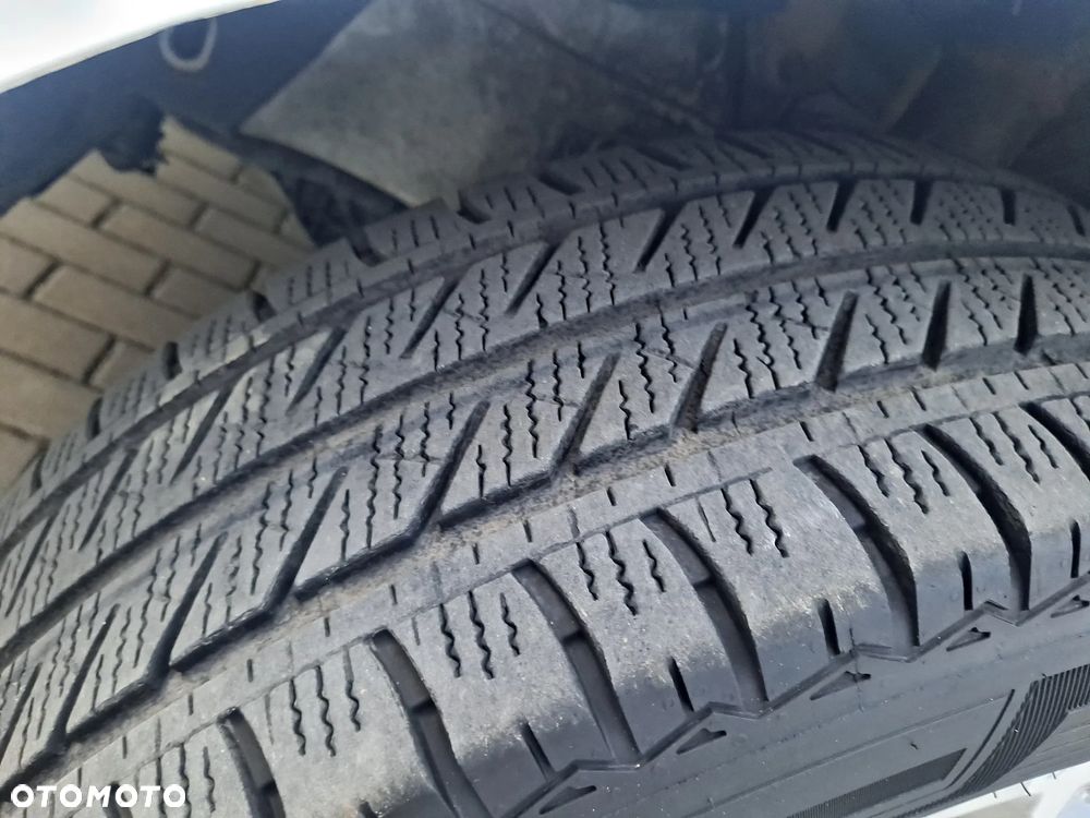 Ford TRANSIT CUSTOM - 19