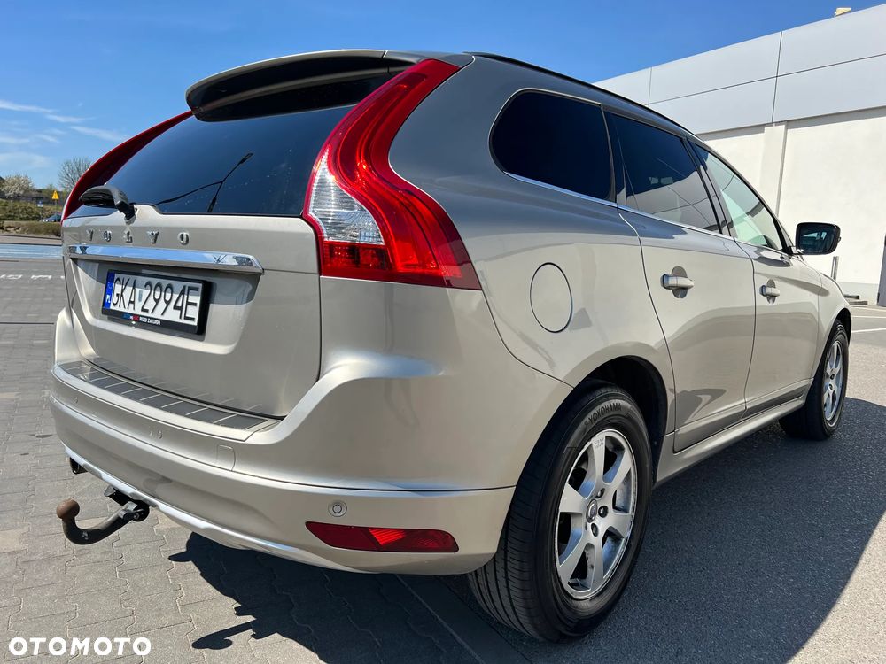 Volvo XC 60 D3 Geartronic Momentum - 16