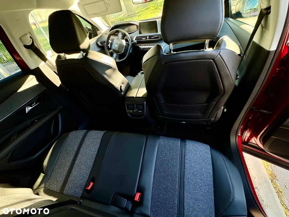 Peugeot 3008 1.2 PureTech Allure S&S EAT8 - 9
