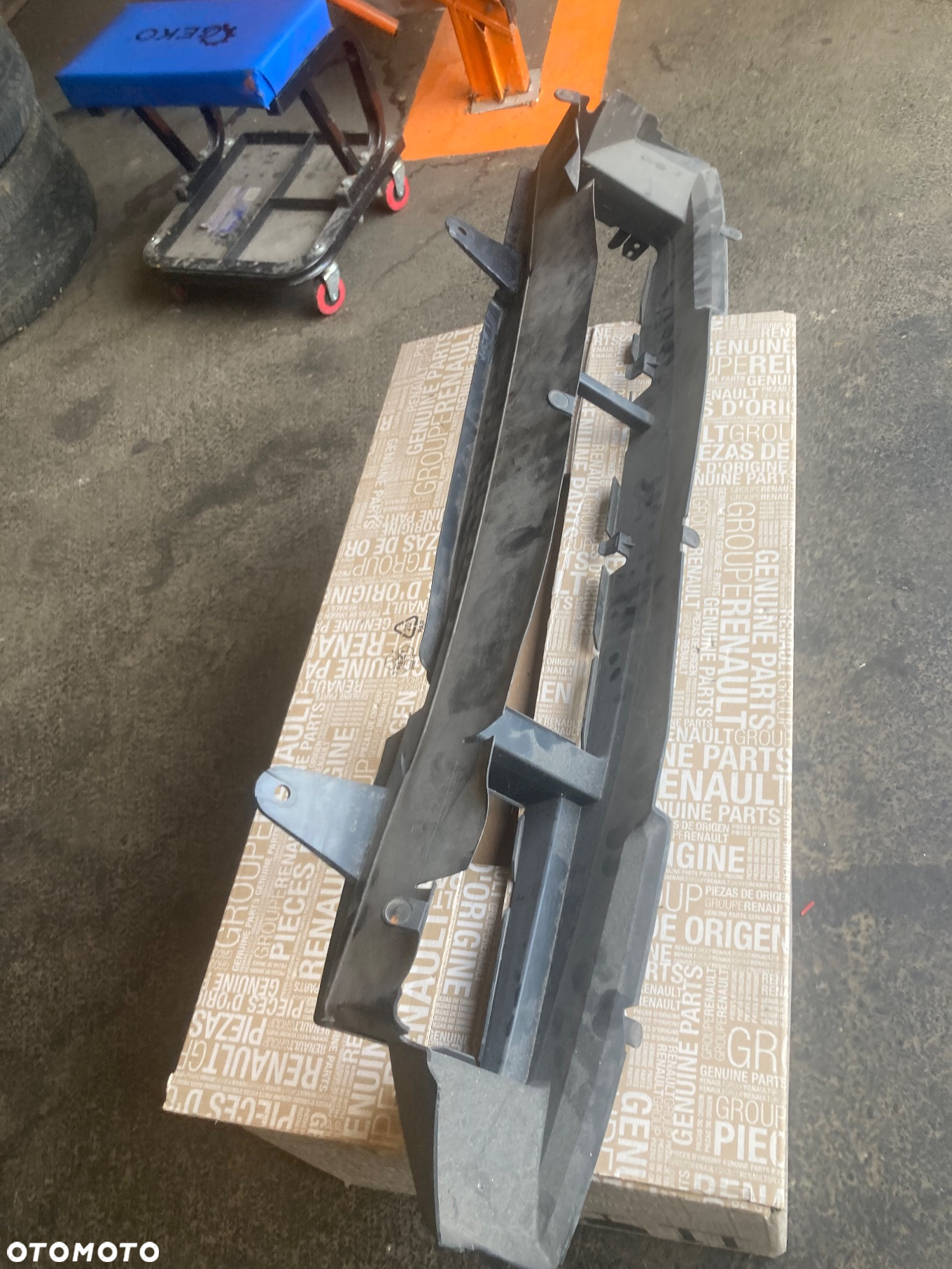 RENAULT Megane 4 IV KIEROWNICA POWIETRZA WLOT KRATKA 626536709R - 7