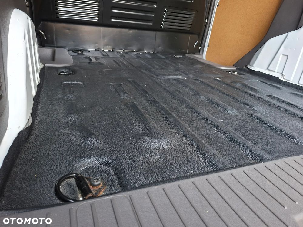 Ford Transit Connect 220 L1 Ambiente - 22